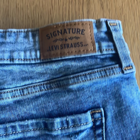 Levi Strauss denim shorts - Picture 5 of 5